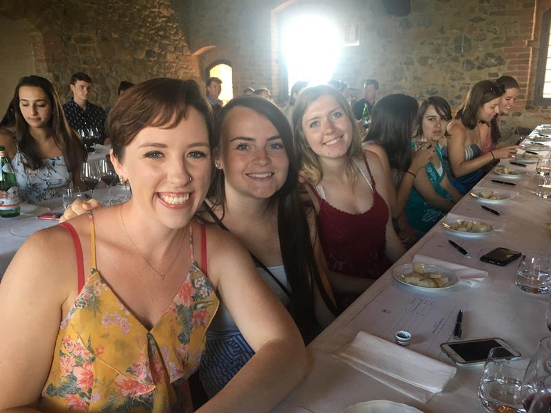 Leadership students dine at a Spanish restaurant.