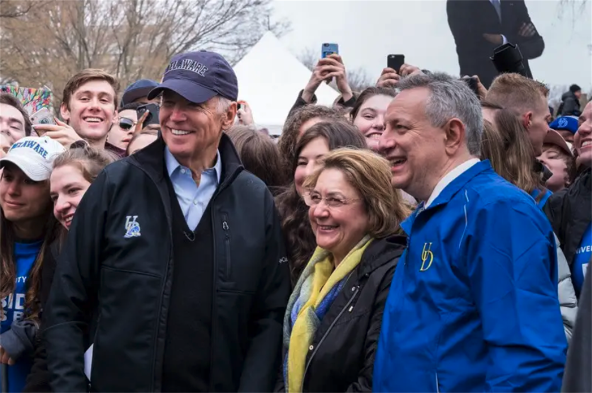 UD President Dennis Assanis and his wife, Eleni, with Joe Biden.
