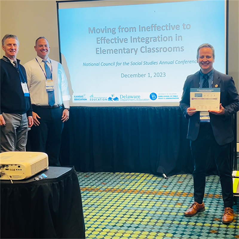 Portrait of Fran O’Malley and Scott Abbott who co-presented the session “Moving from Ineffective to Effective Integration in Elementary Classrooms” along with multiple co-presenters (only one pictured here)